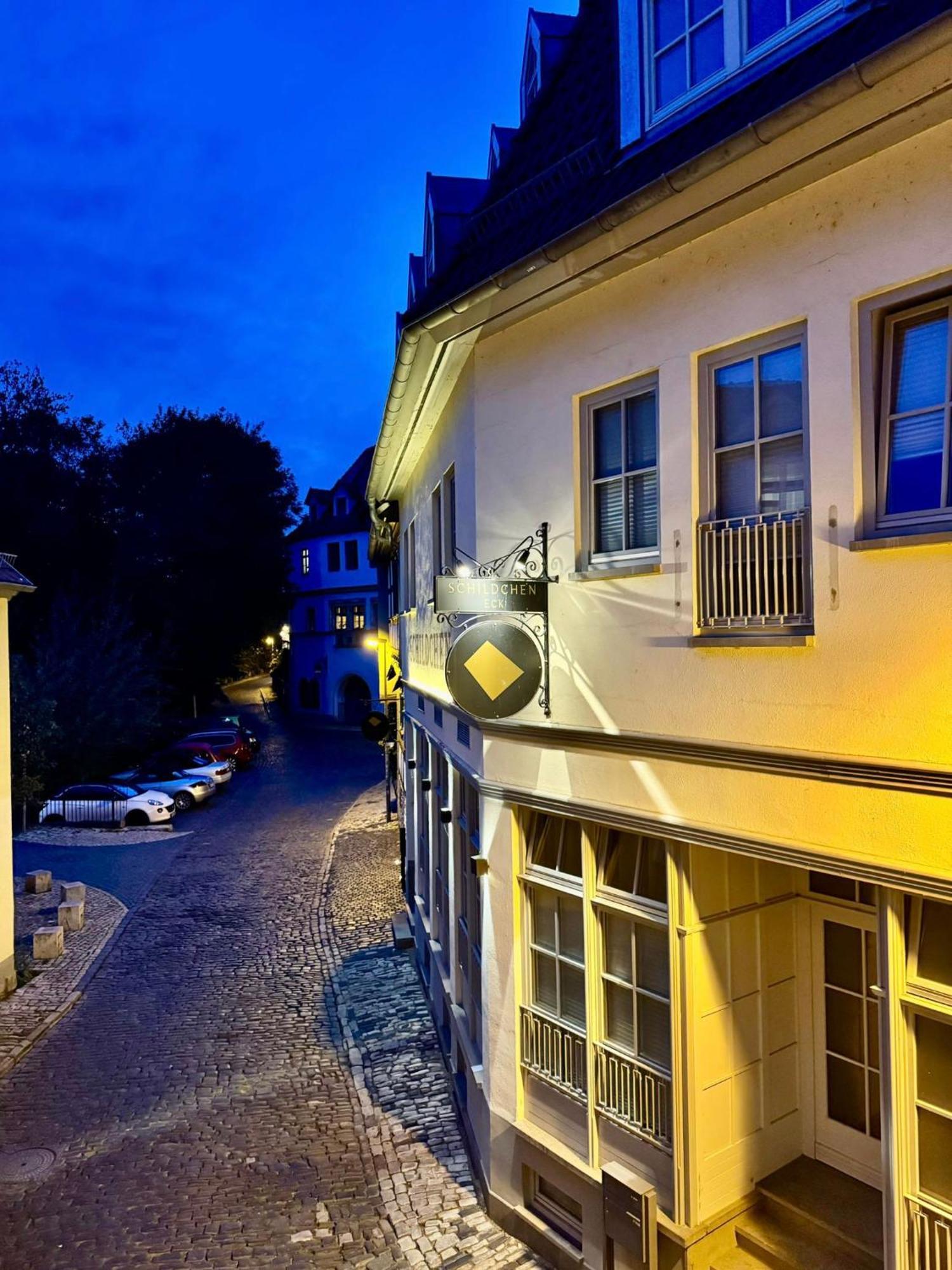 Ferienwohnung Schildblick Modernes Apartment Direkt In Der Altstadt Von Erfurt Nahe Der Kraemerbruecke - Beste Innenstadtlage Exteriör bild