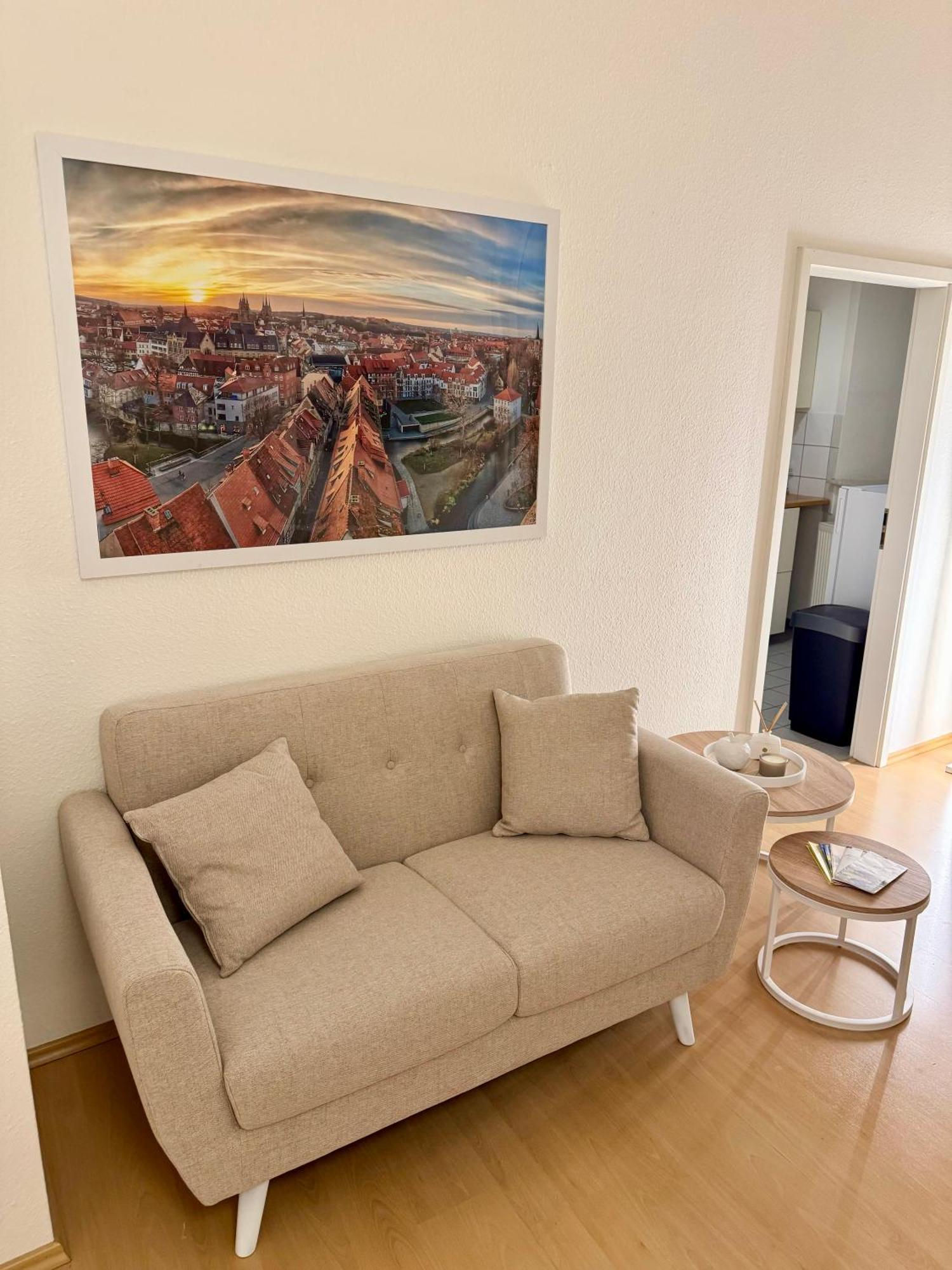 Ferienwohnung Schildblick Modernes Apartment Direkt In Der Altstadt Von Erfurt Nahe Der Kraemerbruecke - Beste Innenstadtlage Exteriör bild