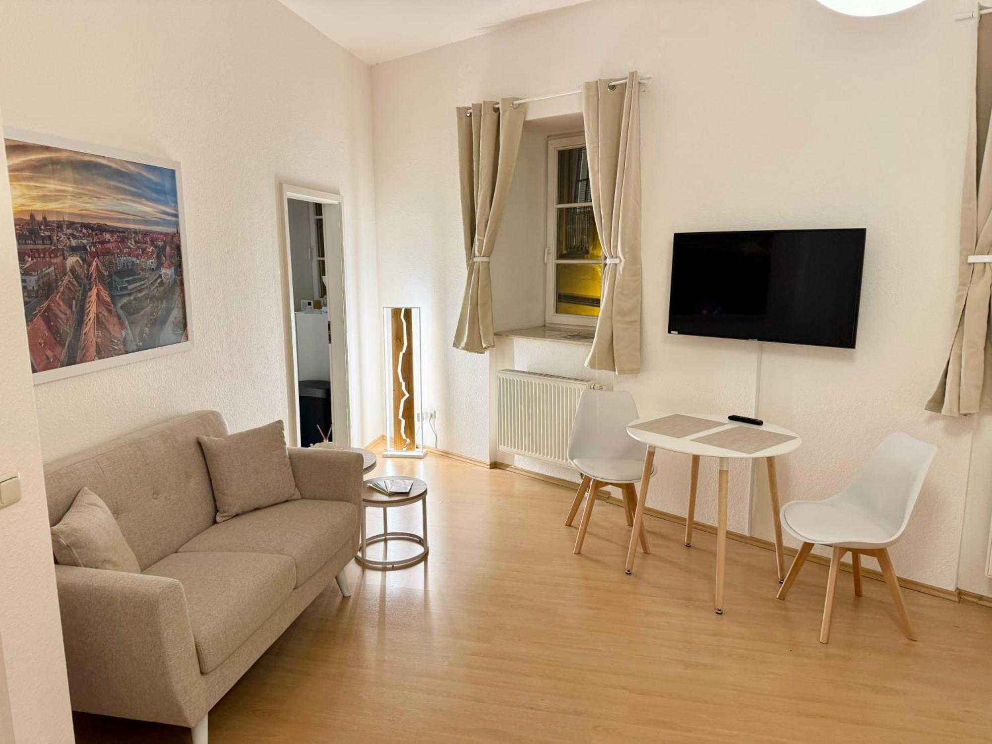 Ferienwohnung Schildblick Modernes Apartment Direkt In Der Altstadt Von Erfurt Nahe Der Kraemerbruecke - Beste Innenstadtlage Exteriör bild
