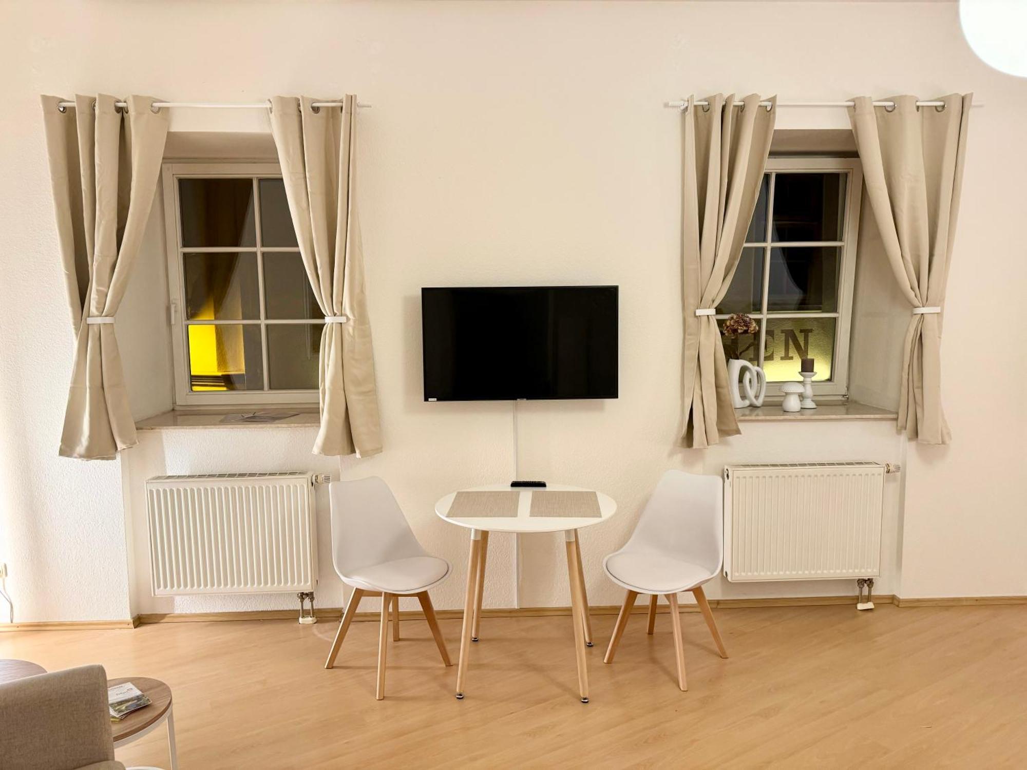 Ferienwohnung Schildblick Modernes Apartment Direkt In Der Altstadt Von Erfurt Nahe Der Kraemerbruecke - Beste Innenstadtlage Exteriör bild